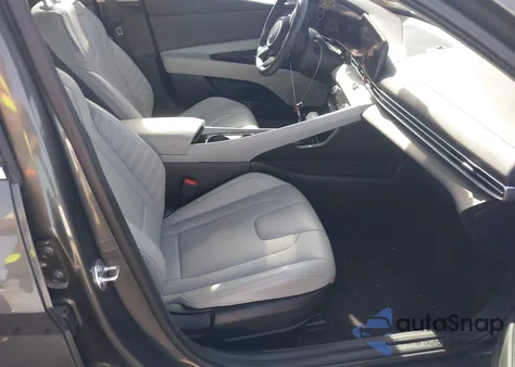 2025 Hyundai Elantra Limited z USA, uszkodzony, nr VIN KMHLP4DG9SU956382